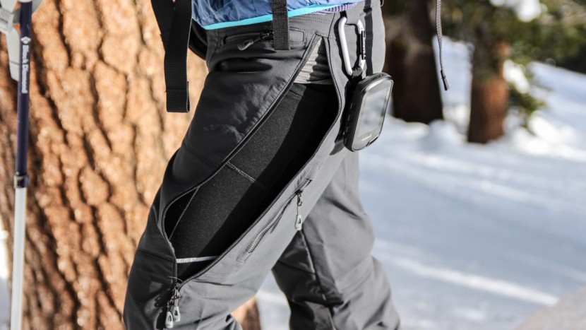 garmin oregon 700 - light and easy to carry the oregon 700 is ready for most adventures...