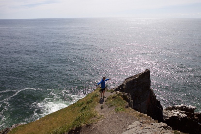 outdoor research tantrum ii - testing the wind resistance of the or tantrum ii on a rocky point...