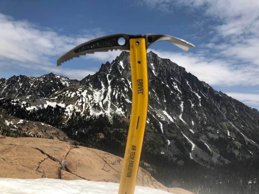 grivel air tech evolution - easily one of the best all-around mountaineering axes currently on...