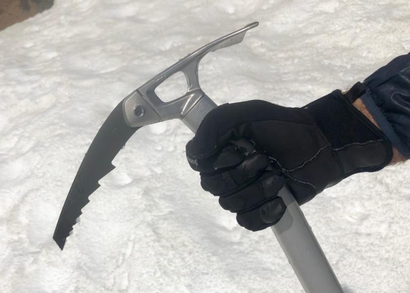 black-diamond-venom-adze-ice-