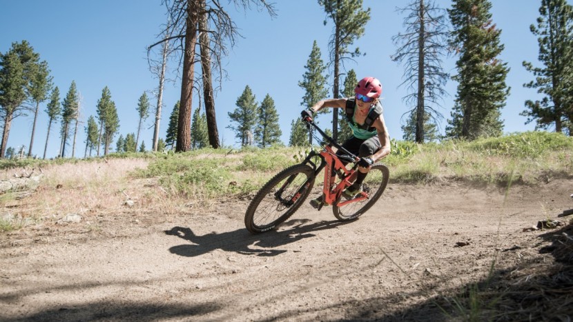 juliana joplin s carbon c 2018 - fast and buff trails are a blast aboard this 110mm 29er.