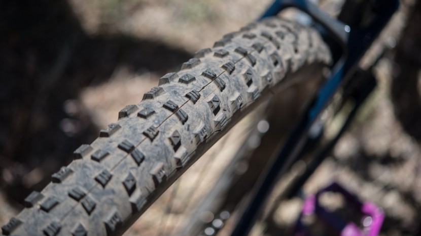 climbing traction on the maxxis ardent 2.4-inch rear tire was bad...