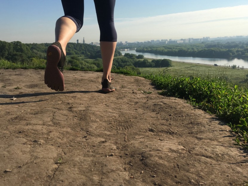 barefoot shoes womens - vibram&#039;s iconic fivefinger shoes have long defined minimalist and...