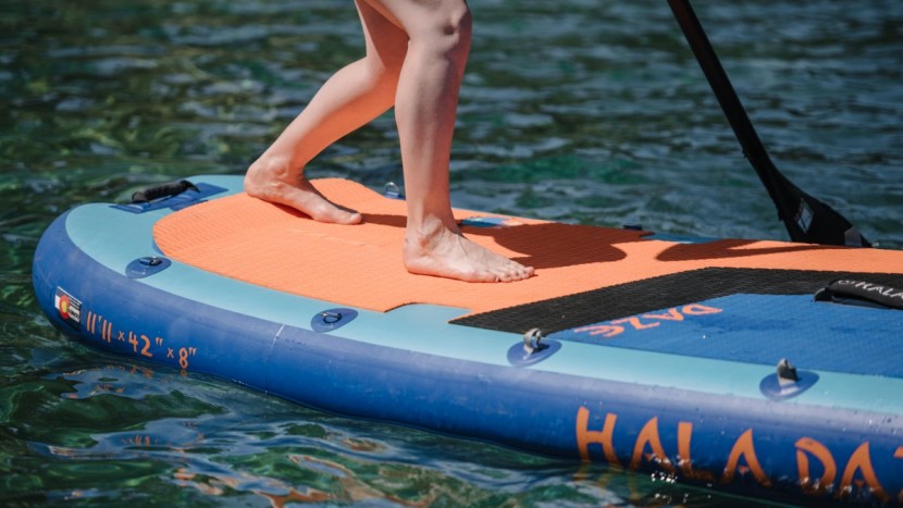 hala daze - transferring your weight to the back of the board and standing on...