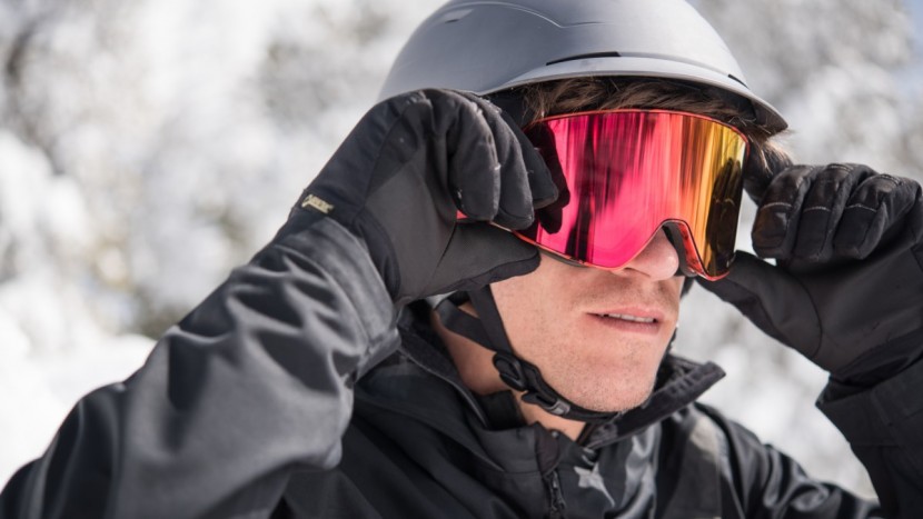 ski helmet - not the best (but not the worst) compatibility on display here...