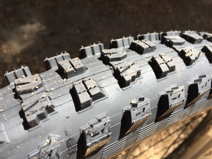 specialized butcher grid - the butcher grid has great braking traction thanks to the...