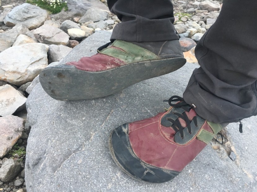 softstar primal runamoc - the 2mm street soles don't have any lugs, but they're so supple your...