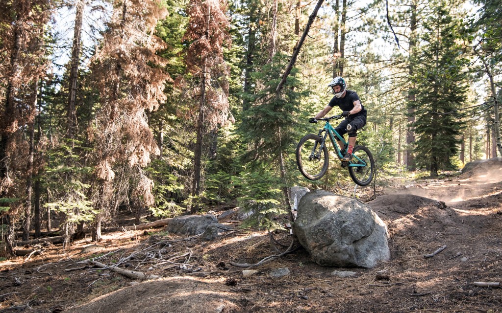 santa cruz bronson carbon s - given its length, the bronson is not the most playful bike. but the...