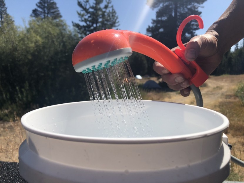 anglink portable - a wide shower head and handy hook for hands-free use make the...