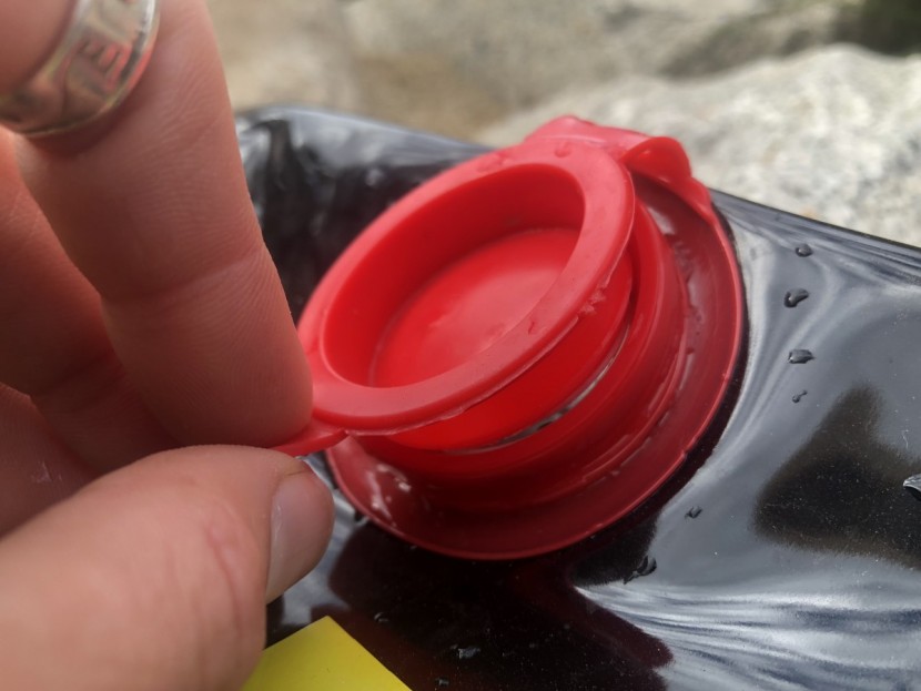 coghlan&#039;s 5-gallon - the closure on the coghlan&#039;s pops open easily with little provocation.