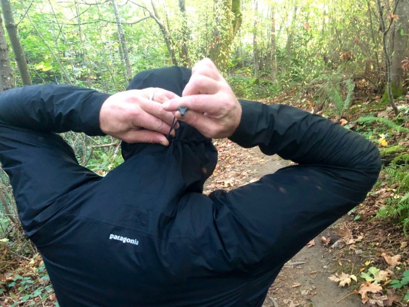 patagonia storm racer - this contender&#039;s hood easily cinches with one hand (or loosens with...
