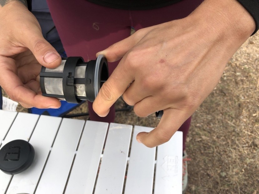 espro travel press - the patented double micro-filter of the espro getting assembled for...