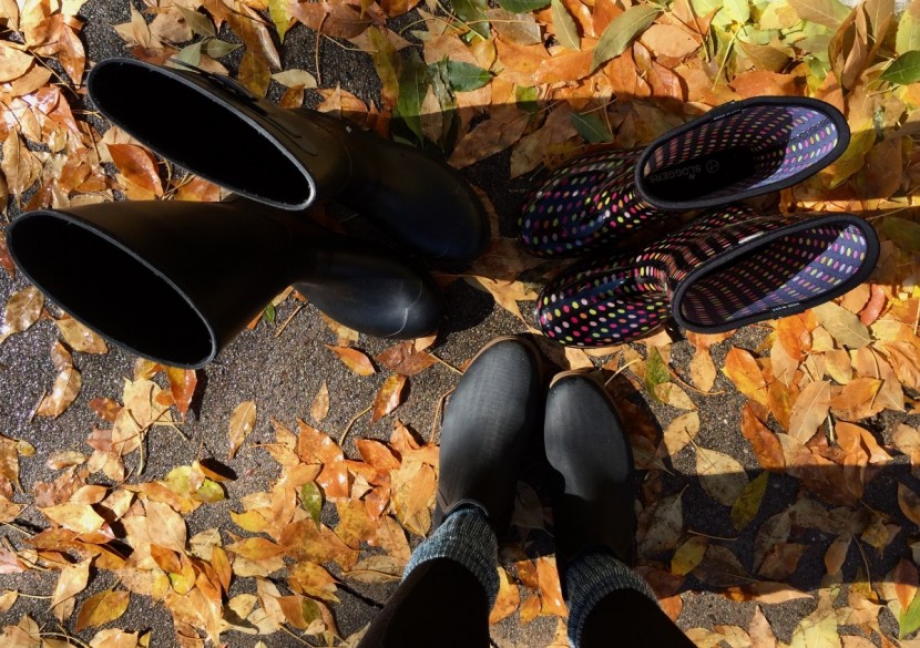 rain boots womens - rain boots come in a range of shaft heights, from the ankle-height...