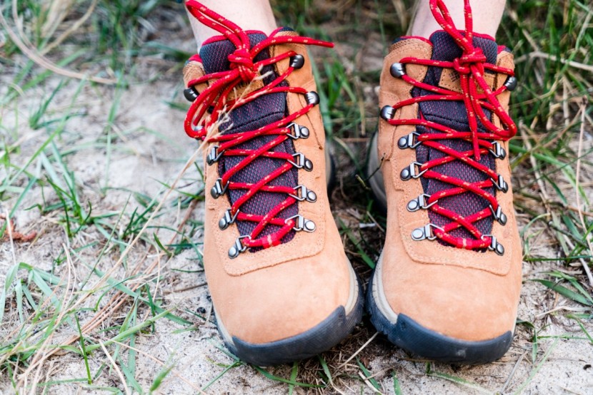 columbia newton ridge plus waterproof amped for women - the red laces on the newton ridges pop, but they don&#039;t provide that...