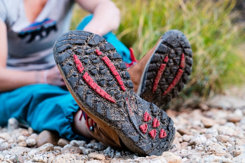 columbia newton ridge plus waterproof amped for women - the newton ridge does not provide the level of traction and...
