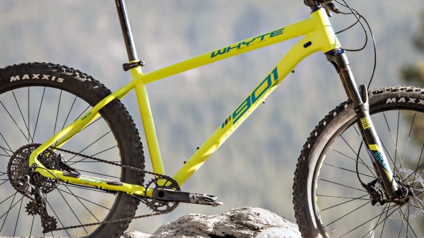 whyte 901 2018 - long reach, low bottom bracket, slack head tube angle.