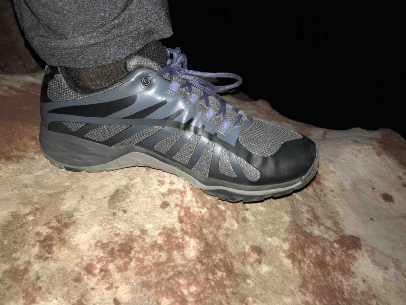 merrell siren edge q2 wp for women - this midsole on this pair in thin and doesn't provide much padding...