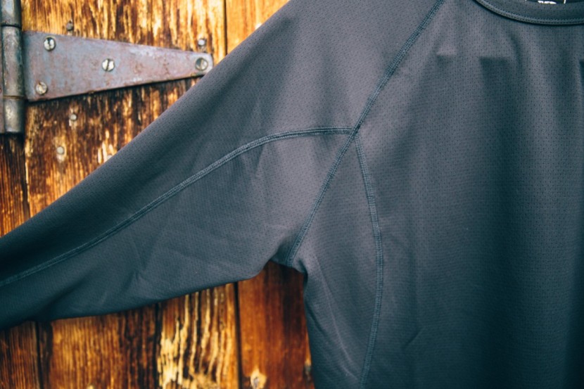 the north face warm crew - the odd gusseted underarm seam pattern. seemed like excessive and...