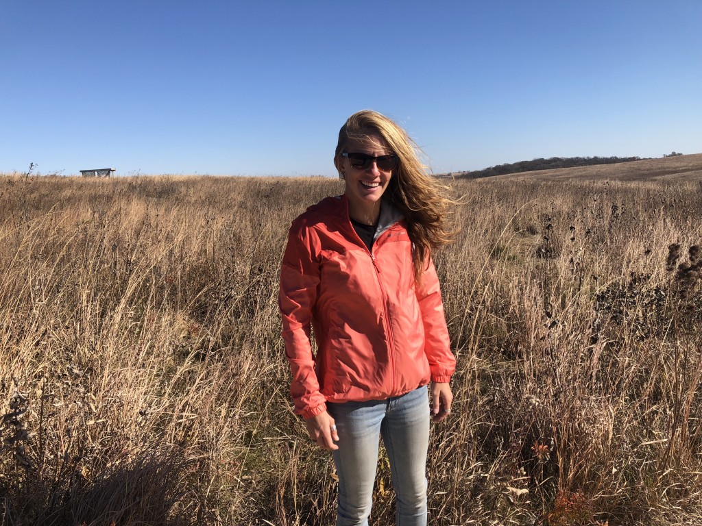 wind breaker jacket womens - warm breezy days or crisp fall breezes, we identify the right...