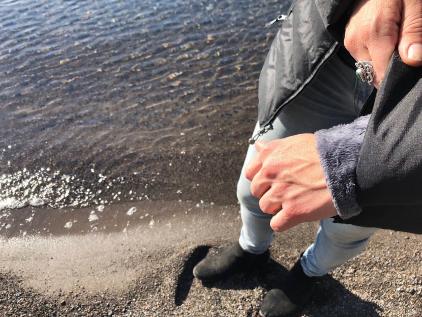 eddie bauer women&#039;s sun valley down jacket - super soft and comfortable, we loved the internal cuffs on the sun...