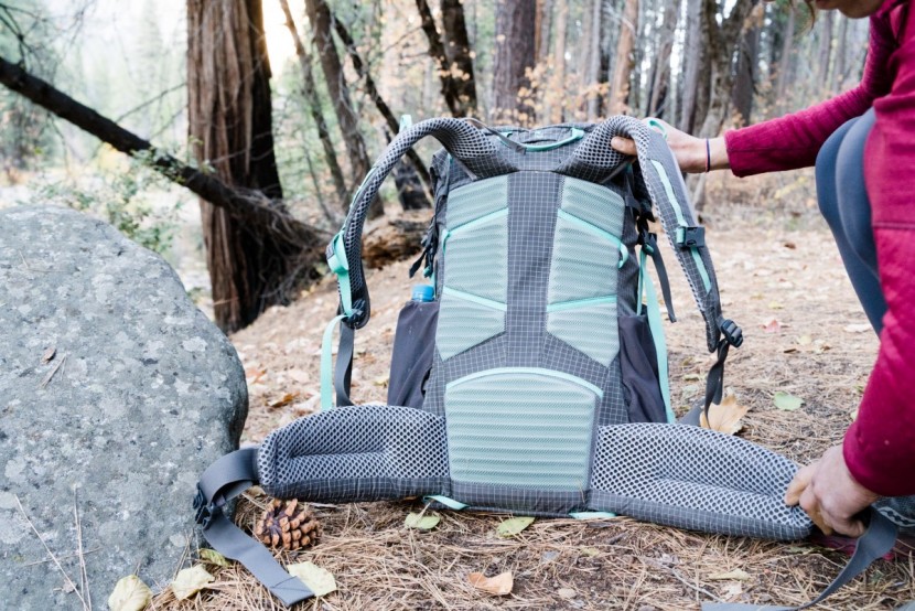 mountainsmith scream 50 for women - the scream has one of the more extravagant suspension systems of any...