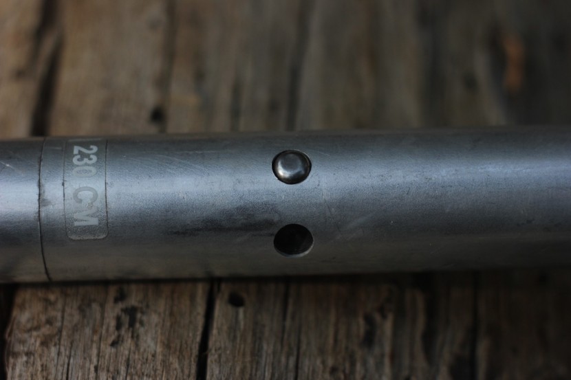 kayak paddle - the snap button systems are easy to use, but also easy to jam.