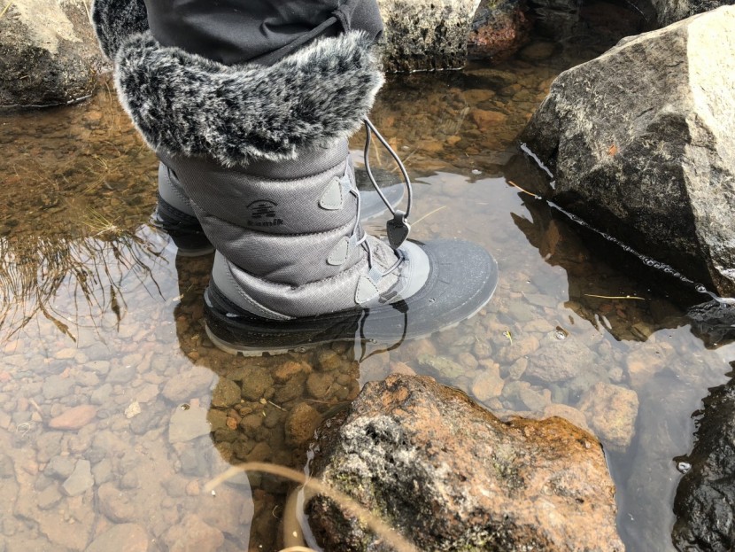 kamik momentum2 - testing the waterproofness of the momentum ii. verdict: not...