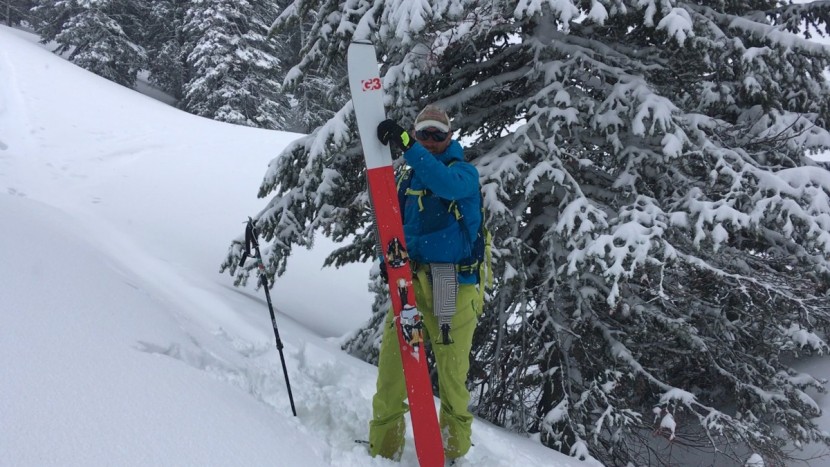 g3 findr 102 - &quot;lightweight&quot; is a relative term. the findr is light as compared to...