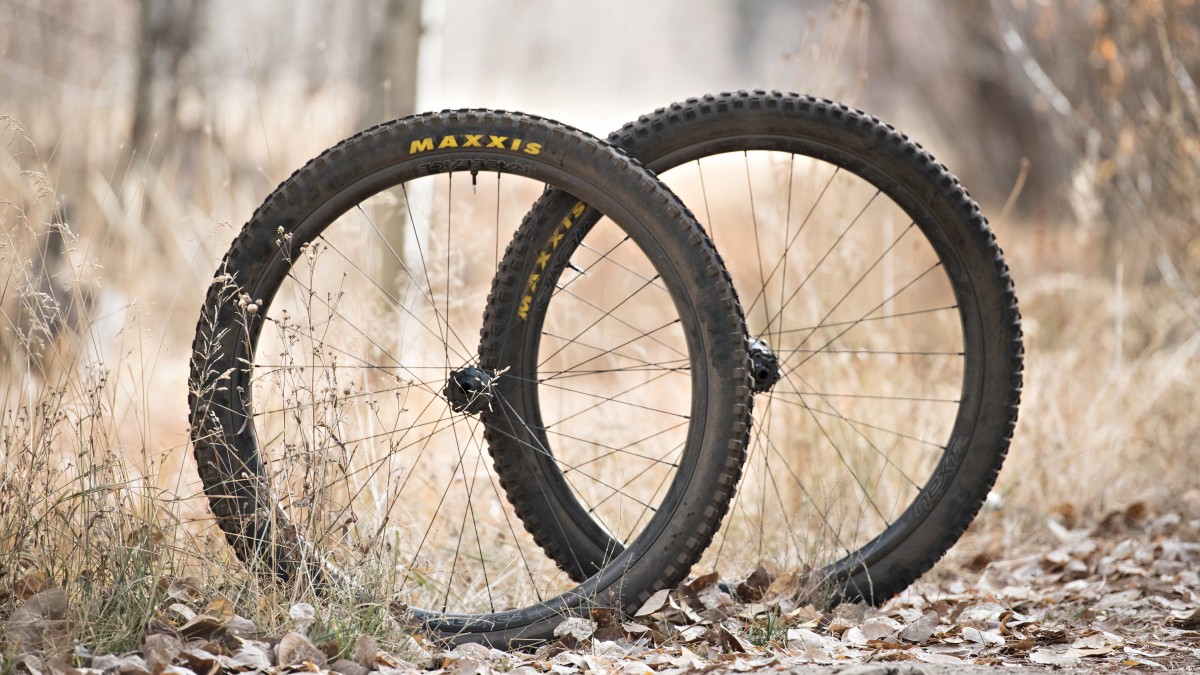raceface next r31 carbon wheelset mountain bike wheel review