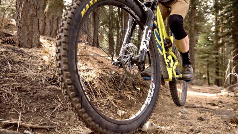 spank oozy 345 wheelset - at 12-degrees, the freehub engagement left a bit to be desired...