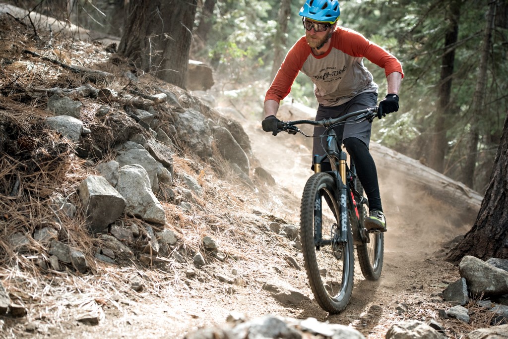 reynolds tr 309 s carbon wheelset - the tr 309 s wheels are stiff and precise, though a little less...