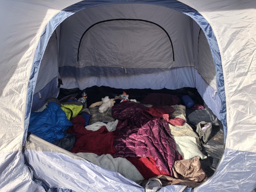 caddis rapid 6 - while spacious, the rapid 6 would be fairly snug at its stated...