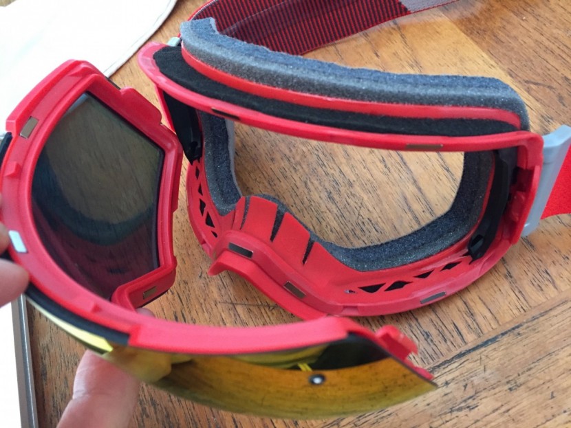 smith i/o mag - the i/o mag has ventilation all the way around the frame, these...