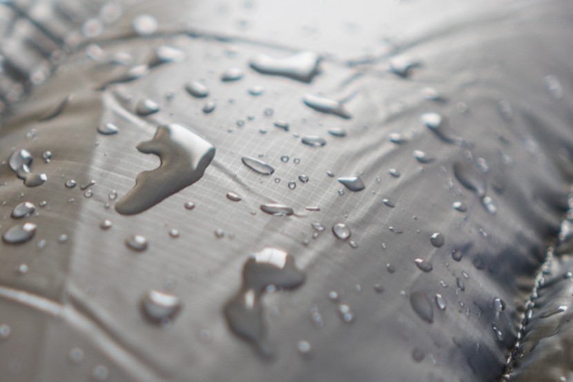 western mountaineering kodiak mf - when we first go the bag, the microlight xp shell fabric did an...