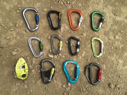 locking carabiner buying guide