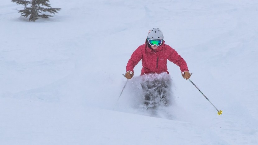 hilary is a powder piggie. we can't believe she stood still for long...