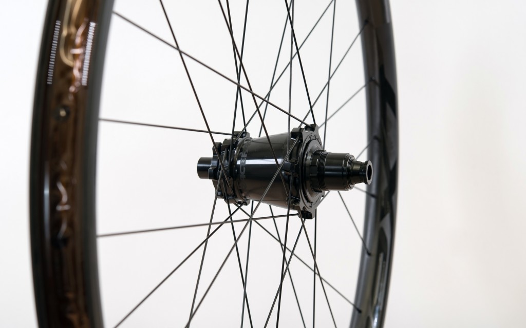 Race face next r wheelset hot sale