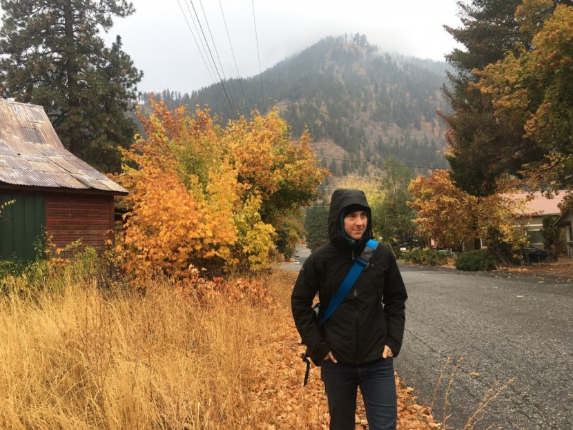 marmot eclipse for women - the eclipse was nice for a wet fall day walking around town.