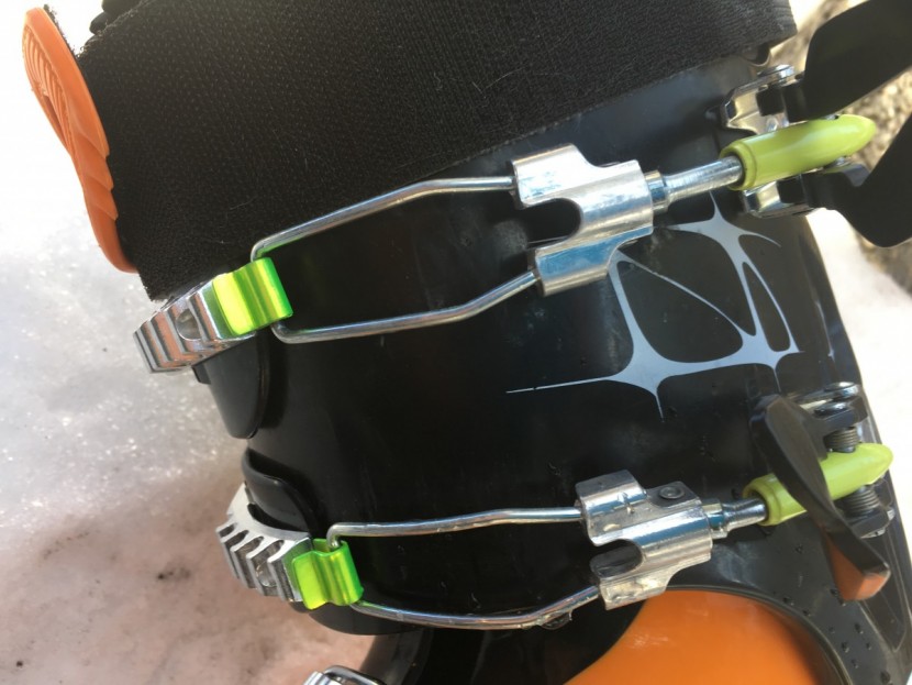 scarpa freedom rs 130 - the buckles have an extra setting that allows users a wider range of...