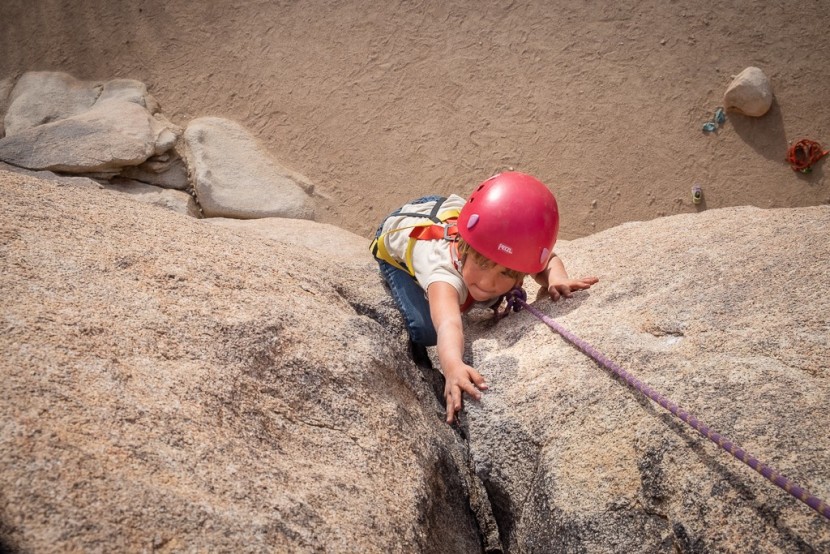 camp bambino full-body - this kid crusher is loving these slabby jtree cracks!!