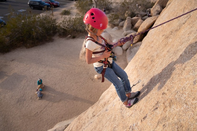climbing harness kids - this moderately comfortable harness was great for quick lowers and...