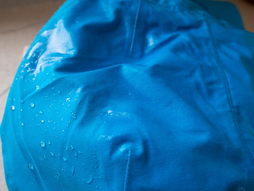 salomon chill out bib - the soft external fabric of the chill out bibs doesn&#039;t bead up water...