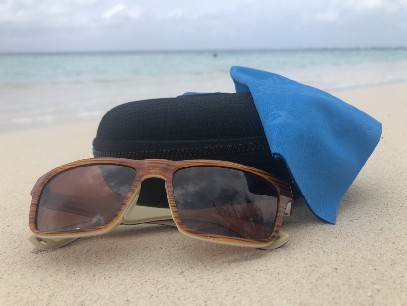 costa del mar hinano - your new costas will come with a rigid zippered case and the...