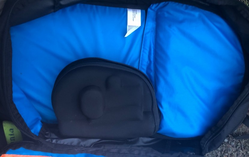 the alpride battery and venturi valve (seen here in a zip-to-close...