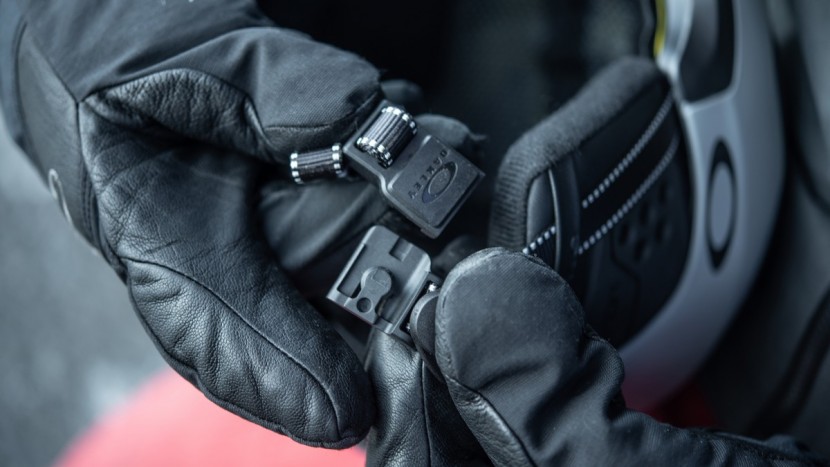 ski helmet - being easy to use is also a factor in comfort. magnetic buckles like...