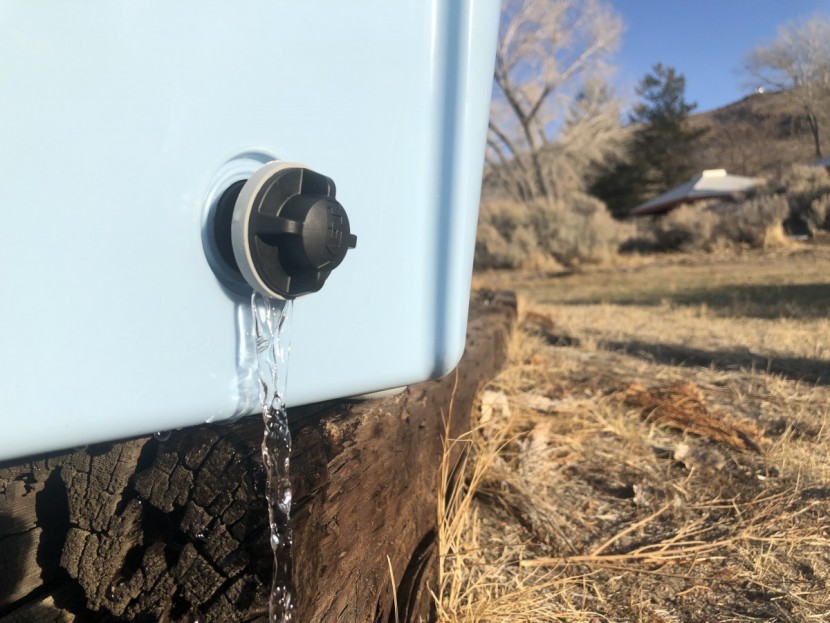 yeti roadie 20 - a handy, hard plastic drain plug makes emptying the roadie at the...