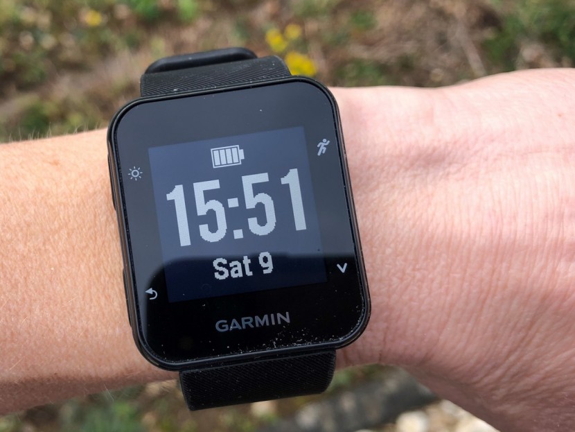 garmin forerunner 35 - the forerunner 35 offers a nice array of features.