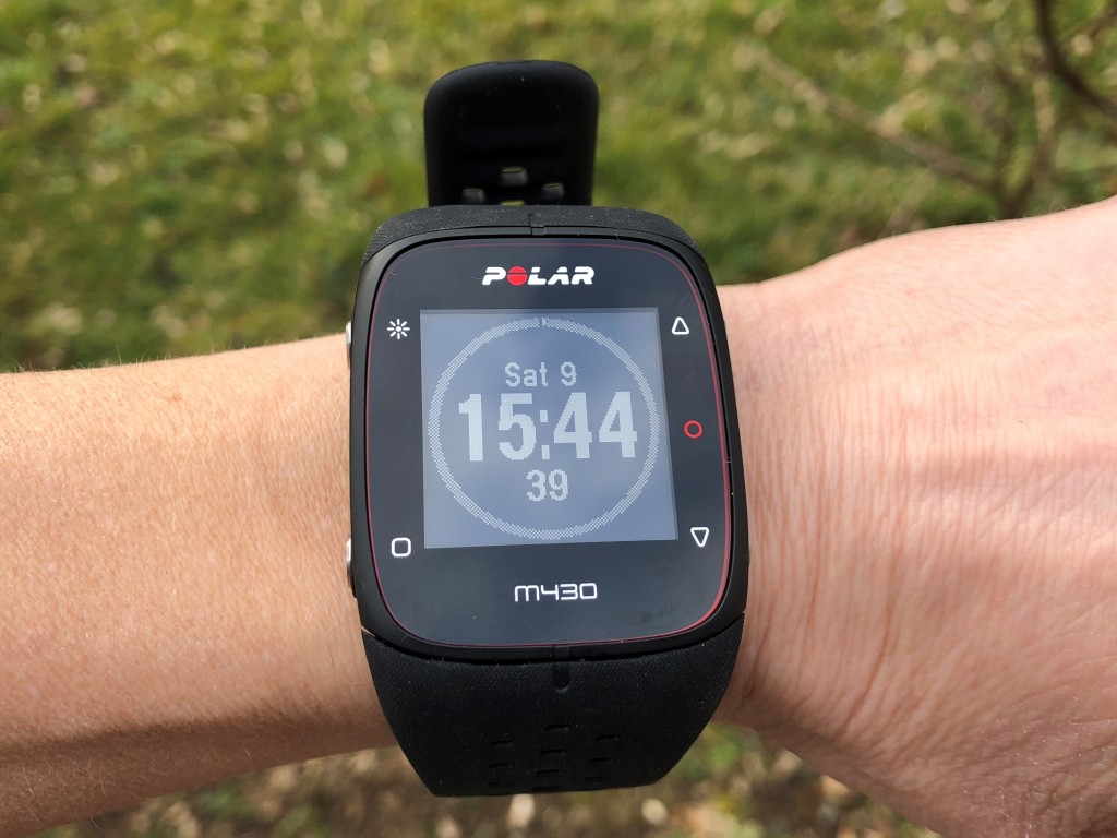 Polar M430, Running watch with GPS tracker and pace