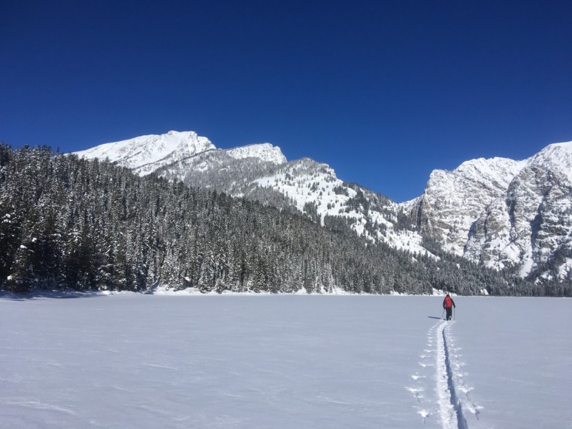 dynafit hoji pro tour - for long touring stints, completely undoing the buckles of the hoji...