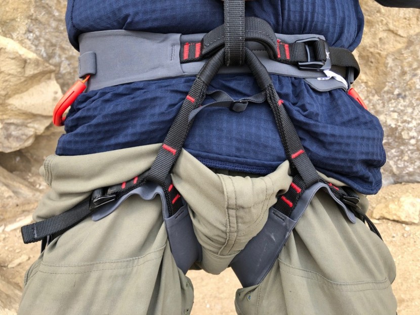 arc&#039;teryx ar-395a - the sharp edges to the grey webbing of the leg loops tend to gouge...